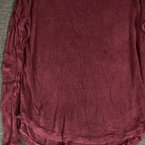 Brandy Melville Thin-Knit Distressed Sweater - Picture 4 of 6